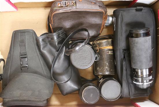 A quantity of assorted cameras